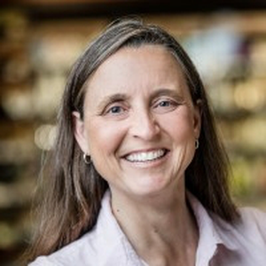 Angela Gustafson (Founder & Owner of Gustola Granola)